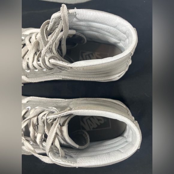 Vans High Tops Shoes - Grey & White - Women’s Size 8.5 & Men’s Size 7 - Picture 7 of 14